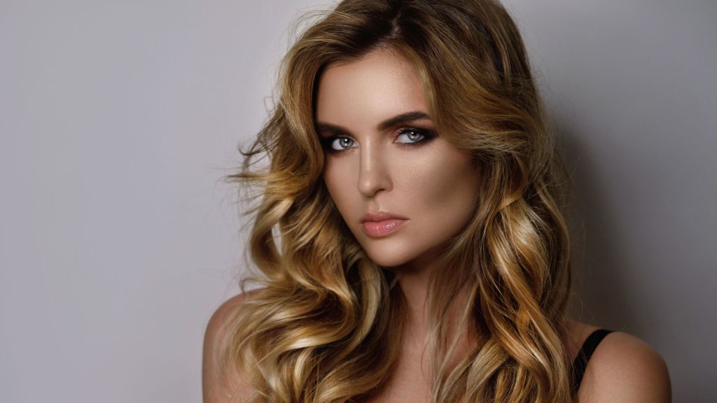 Mandy Morgan Hair Extensions | The Beauty and Charm of Messy Hairstyles